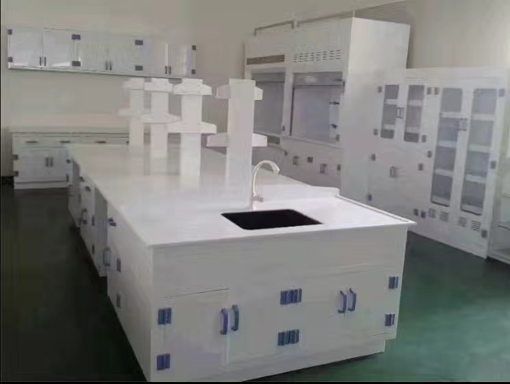 Lab Bench: An Essential Tool in the Laboratory